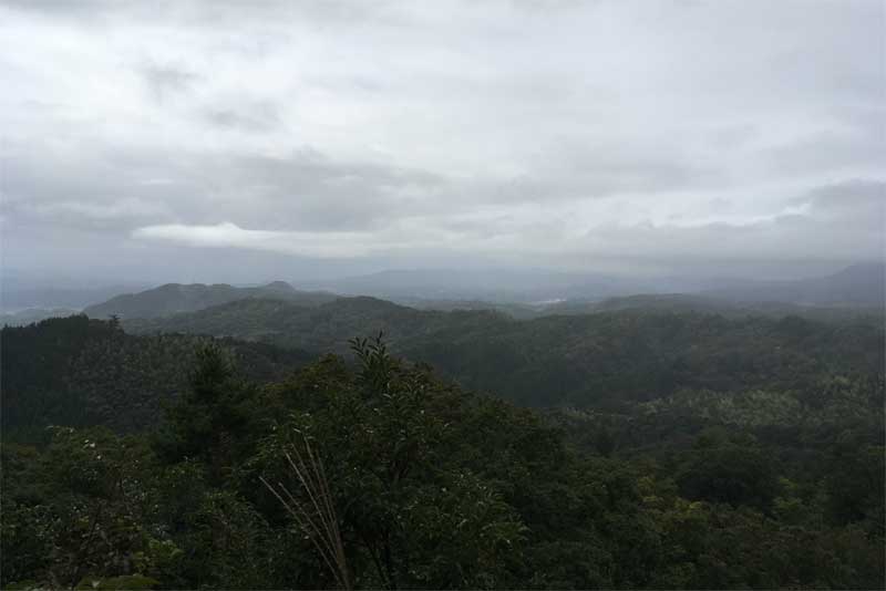 丸倉山登山道から南西