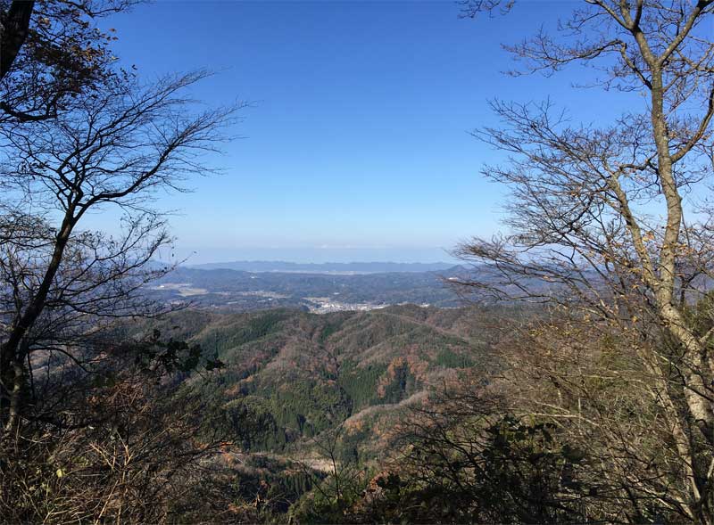 清久山登山道より